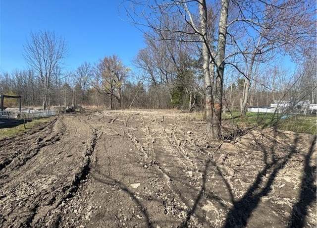 Property at 2923 Sunset Dr, Grand Island, NY 14072, 2 beds, 1 bath
