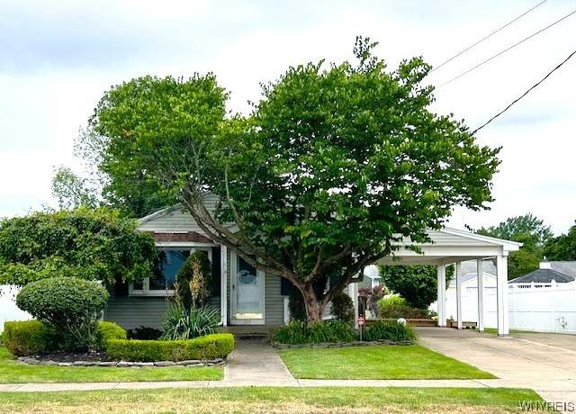 Property at 1014 98th St, Niagara Falls, NY 14304, 3 beds, 1 bath