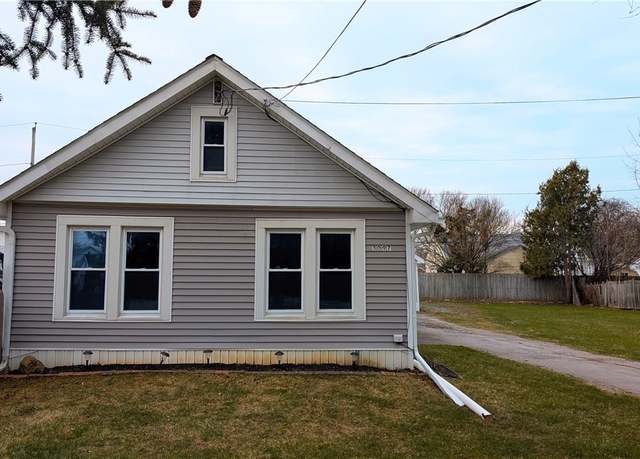 Property at 3097 Seaford, Hamburg, NY 14075, 3 beds, 1 bath