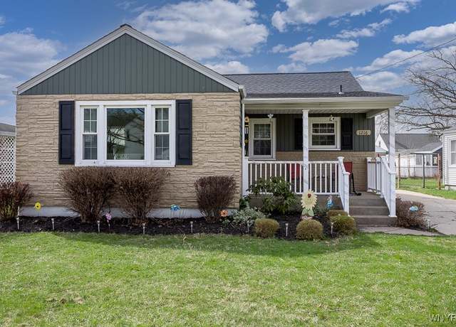 Property at 1216 90th St, Niagara Falls, NY 14304, 3 beds, 1 bath