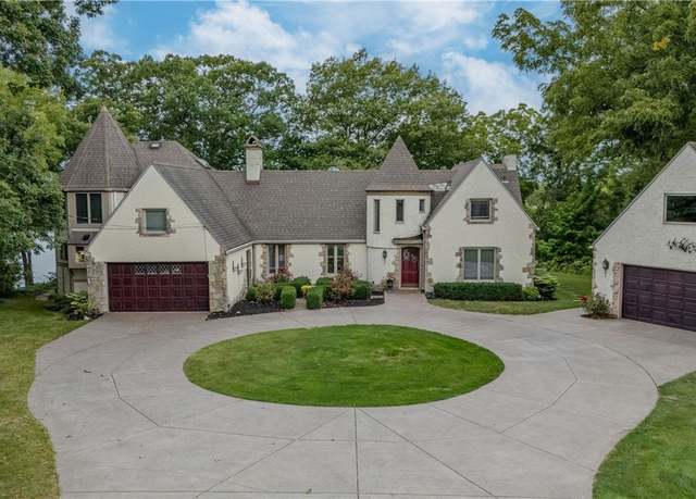 Property at 4482 Lower River Rd, Lewiston, NY 14092, 4 beds, 3.5 baths