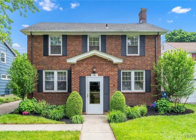 Property at 186 Roycroft Blvd, Amherst, NY 14226, 4 beds, 2.5 baths