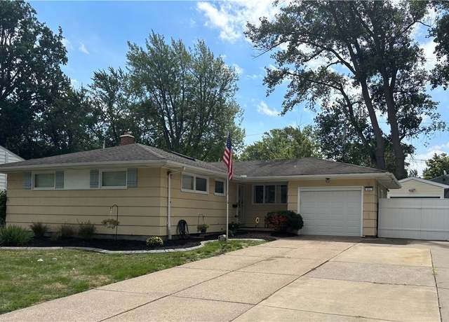 Property at 65 Sweet Briar Rd, Tonawanda, NY 14150, 3 beds, 2 baths