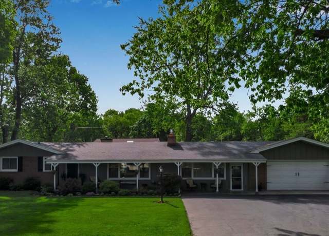 Property at 4710 Boncrest Dr E, Clarence, NY 14221, 3 beds, 1.5 baths