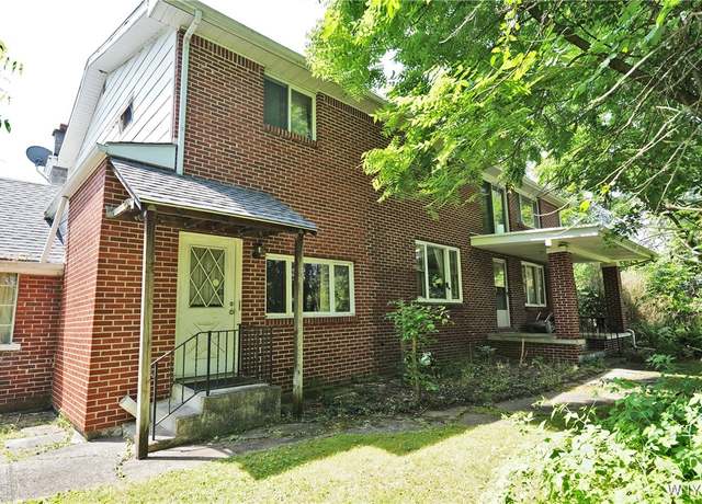 Property at 1077 Seneca Creek Rd, West Seneca, NY 14224, 7 beds, 3.5 baths