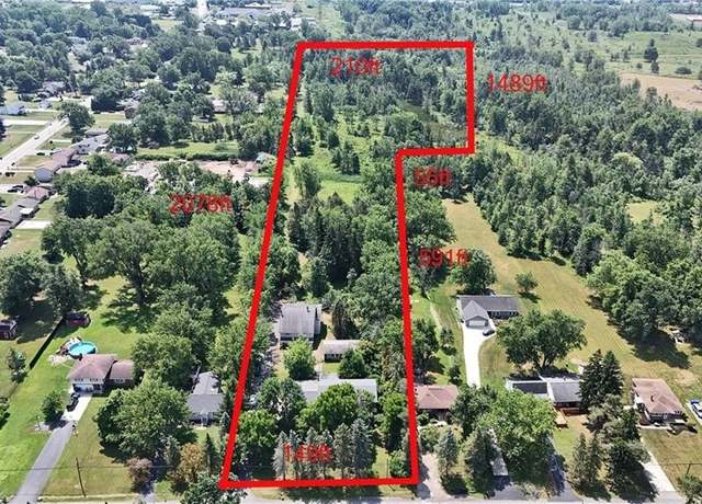 Property at 1077 Seneca Creek Rd, West Seneca, NY 14224, 7 beds, 3.5 baths