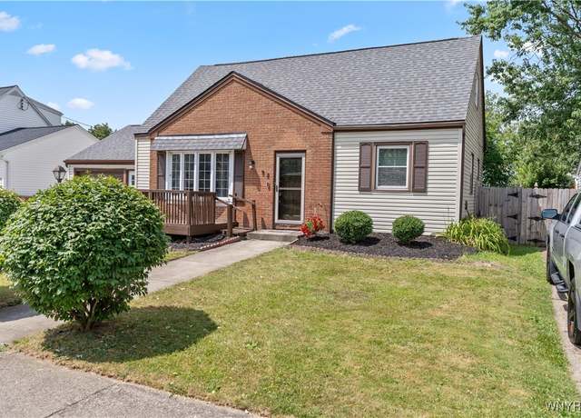 Property at 52 Rachelle Dr, Cheektowaga, NY 14227, 4 beds, 1.5 baths