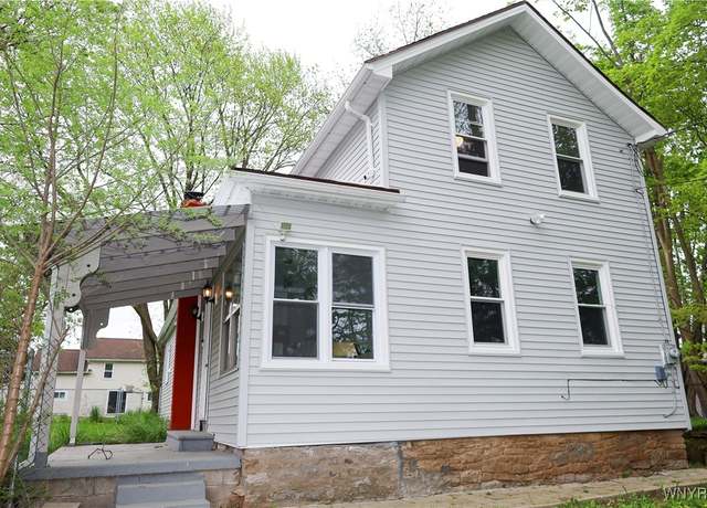 Property at 26 Amelia St, Lockport City, NY 14094, 3 beds, 2 baths
