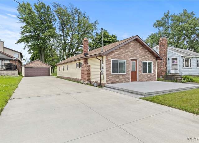 Property at 150 Midshore Dr, Hamburg, NY 14219, 3 beds, 1 bath
