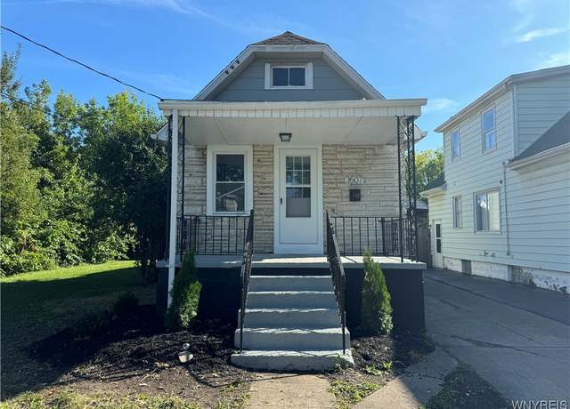 Property at 3507 Walnut Ave, Niagara Falls, NY 14301, 2 beds, 1 bath