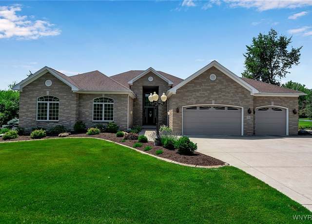 Property at 350 Stonehenge Dr, Orchard Park, NY 14127, 4 beds, 2.5 baths