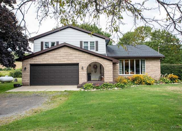 Property at 9447 Route 219, Ashford, NY 14171, 3 beds, 2.5 baths