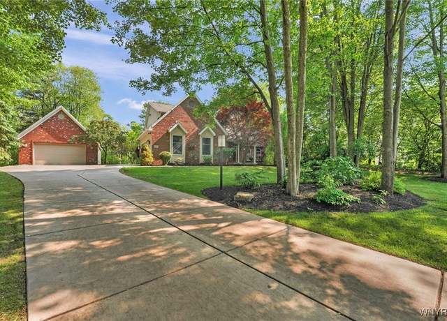 Property at 4517 Hidden Hollow Rd, Hamburg, NY 14075, 3 beds, 1.5 baths