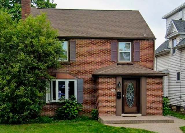 Property at 2722 Willow Ave, Niagara Falls, NY 14305, 3 beds, 1.5 baths