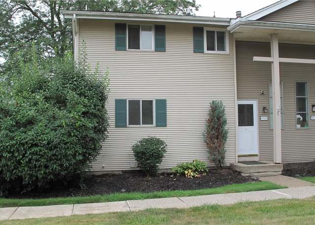 Property at 4723 Tuscarora Rd, Niagara, NY 14304, 3 beds, 2 baths