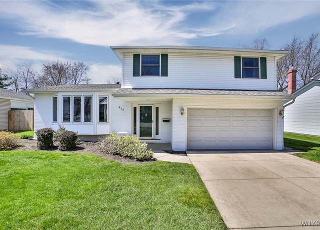 Property at 474 Sagewood Ter, Amherst, NY 14221, 3 beds, 2.5 baths