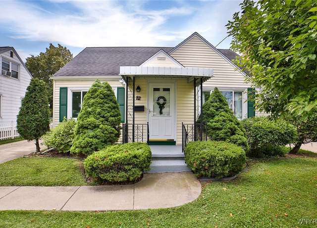 Property at 82 Canterbury Ln, Tonawanda, NY 14217, 3 beds, 1 bath