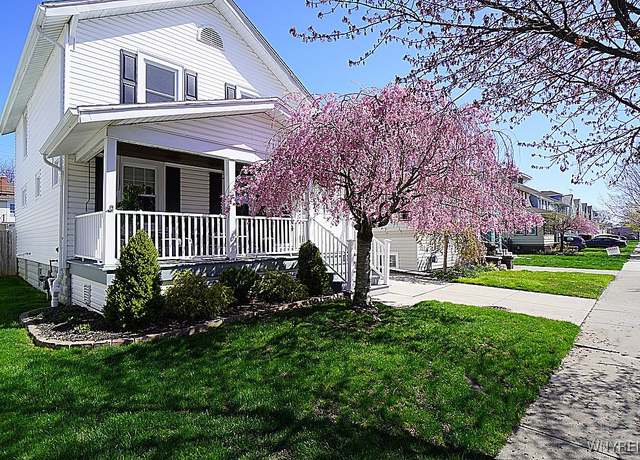 Property at 59 Hamilton Blvd, Tonawanda-town, NY 14217, 3 beds, 1.5 baths
