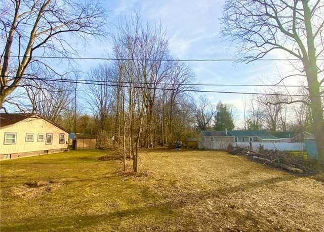 Property at 273 Dawn Ave, Evans, NY 14006