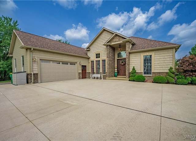 Property at 6683 N Canal Rd, Lockport-town, NY 14094, 3 beds, 2.5 baths