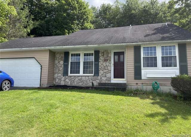 Property at 28 Deacon Dr, Arcade, NY 14009, 4 beds, 2 baths