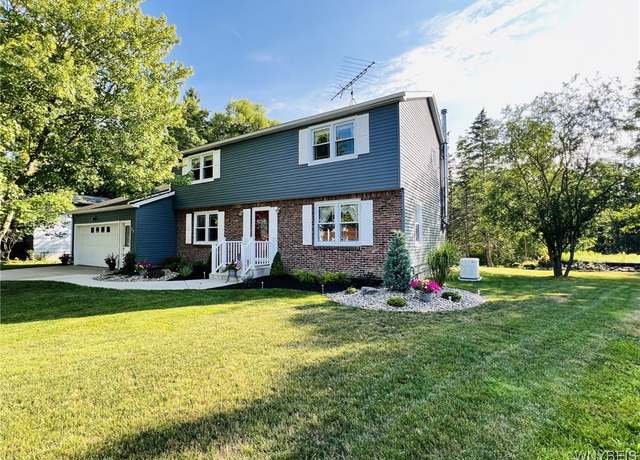 Property at 73 Eaglebrook Dr, Orchard Park, NY 14224, 5 beds, 2 baths