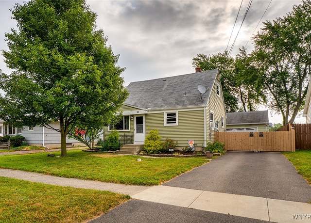 Property at 18 Veterans Dr, Lancaster, NY 14086, 4 beds, 1 bath