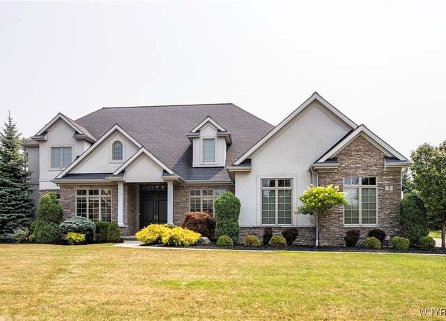 Property at 9 Dante Ct, Amherst, NY 14221, 5 beds, 3.5 baths