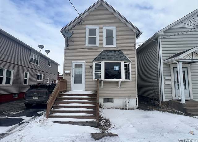 Property at 123 N Marion St, North Tonawanda, NY 14120, 3 beds, 1 bath