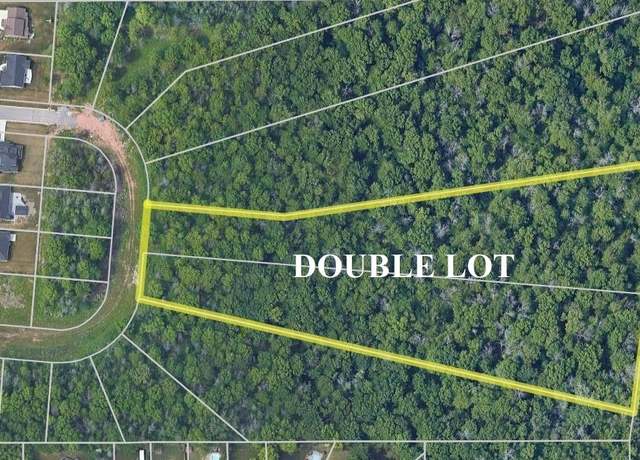 Property at 588 Oak Run Dr, Lewiston, NY 14092