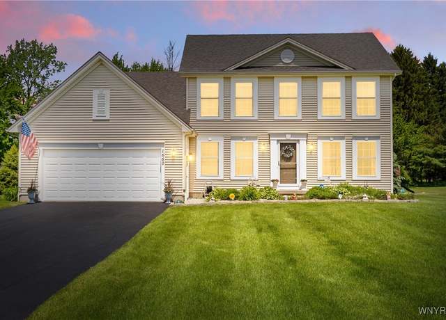 Property at 1660 Shallow Creek Trl, Webster, NY 14580, 3 beds, 2.5 baths