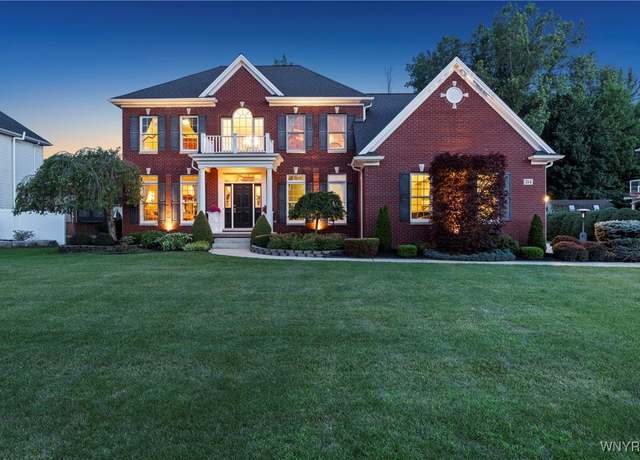Property at 314 Landings Dr, Amherst, NY 14228, 4 beds, 2.5 baths