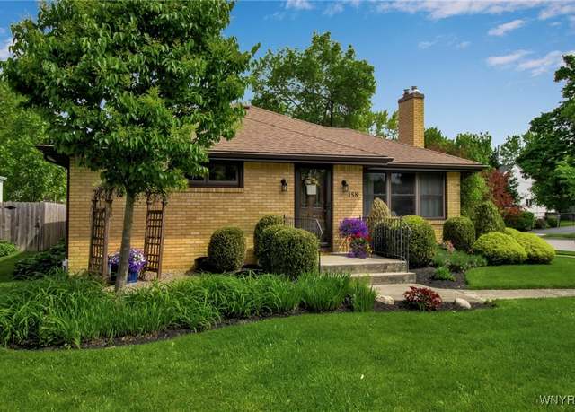 Property at 158 Kings Hwy, Buffalo, NY 14226, 3 beds, 1.5 baths