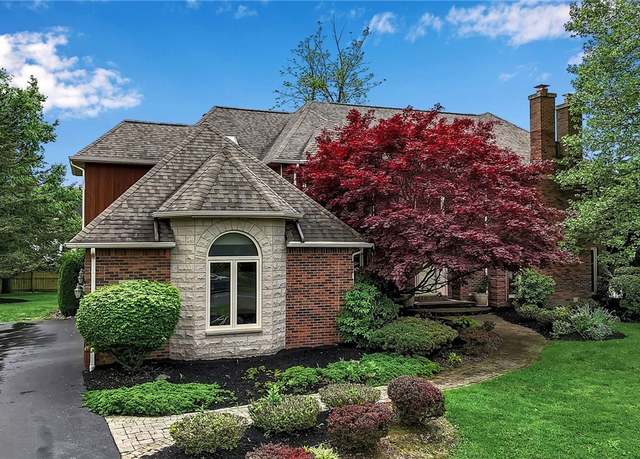 Property at 8395 Black Walnut Dr, Clarence, NY 14051, 4 beds, 3 baths