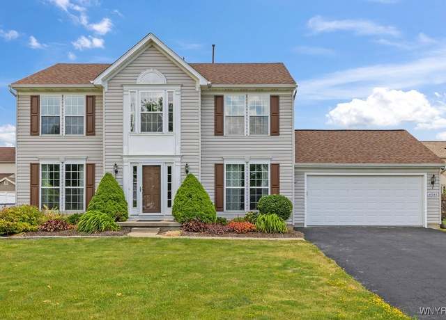 Property at 6543 Emily Ln, Lockport Town, NY 14094, 4 beds, 2.5 baths