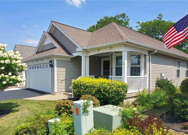 Property at 12 Parwood Trl, Cheektowaga, NY 14043, 3 beds, 2 baths