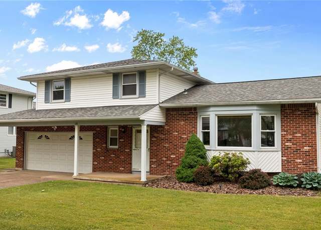 Property at 110 Countryside Ln, Grand Island, NY 14072, 3 beds, 1.5 baths
