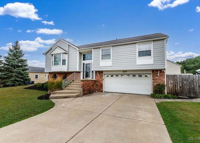 Property at 3610 Fox Run Dr, Hamburg, NY 14075, 3 beds, 2 baths