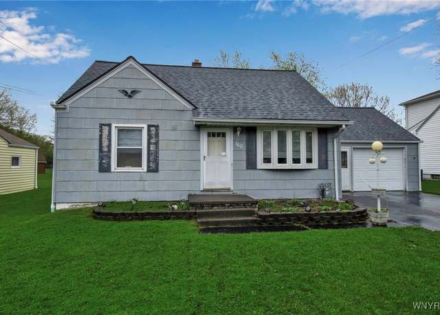 Property at 160 Bielak Rd, Orchard Park, NY 14127, 3 beds, 1 bath