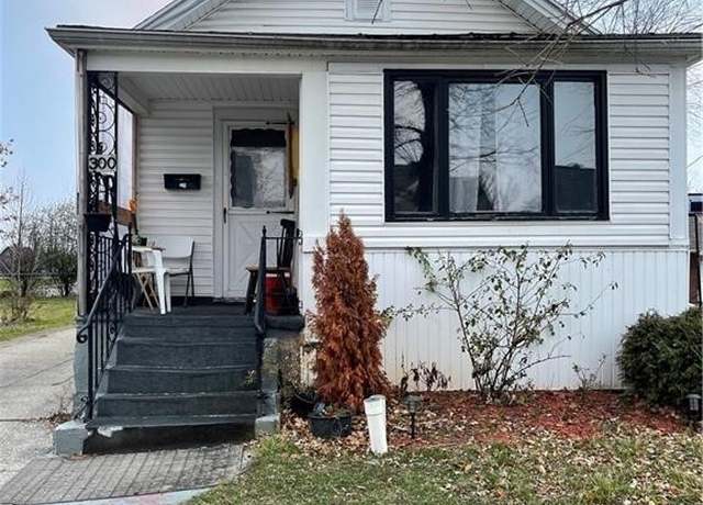 Property at 300 Springville Ave, Amherst, NY 14226, 3 beds, 2 baths