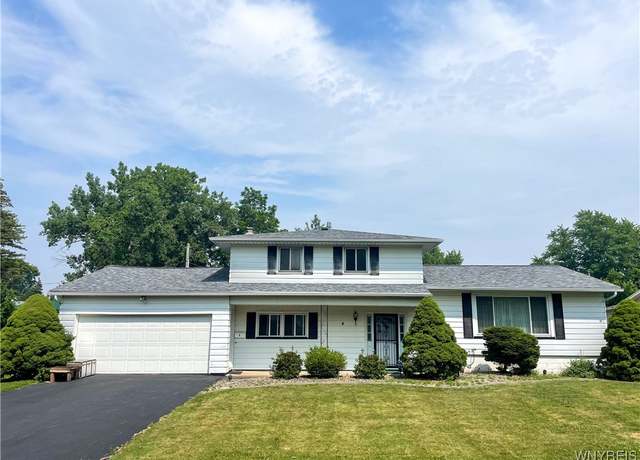 Property at 4 Debby Ln, Gates, NY 14606, 4 beds, 1.5 baths