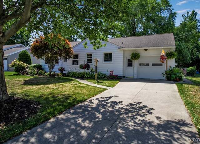 Property at 4805 Edgewood Dr, Hamburg, NY 14075, 2 beds, 1 bath
