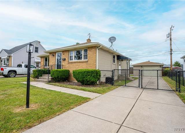 Property at 1214 George Urban Blvd, Cheektowaga, NY 14225, 3 beds, 1 bath