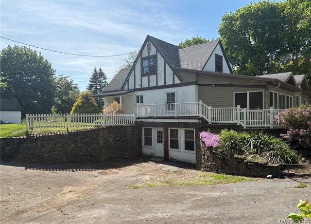 Property at 11457 E Corning Rd, Corning, NY 14830, 3 beds, 2 baths