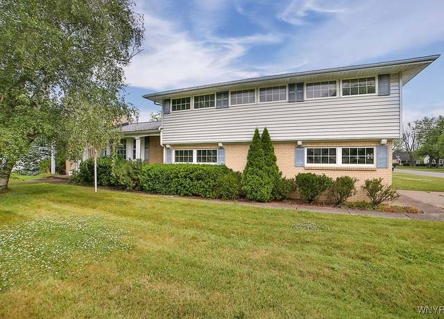 Property at 1567 Red Jacket Rd, Grand Island, NY 14072, 4 beds, 2.5 baths