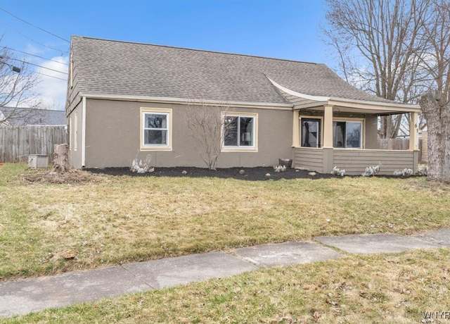 Property at 61 Christa St, Cheektowaga, NY 14225, 4 beds, 1 bath