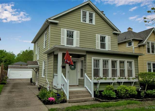 Property at 253 Hamilton Dr, Amherst, NY 14226, 3 beds, 1 bath