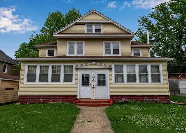 Property at 137 Bryant St, North Tonawanda, NY 14120, 6 beds, 3 baths