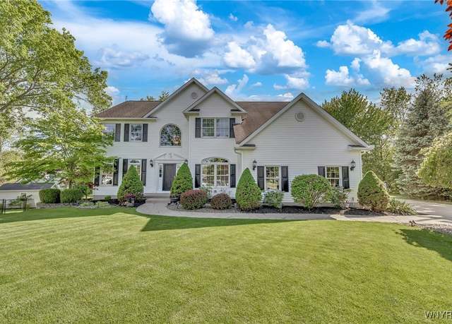 Property at 34 Hazelwood Ct, Grand Island, NY 14072, 4 beds, 3 baths