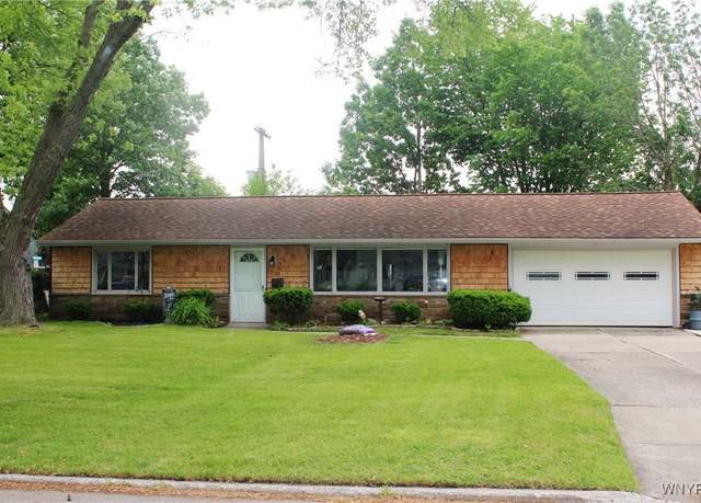 Property at 20 Campus Dr N, Amherst, NY 14226, 3 beds, 2 baths